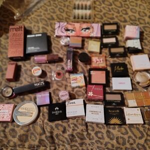Women's mixed face & eyes lot